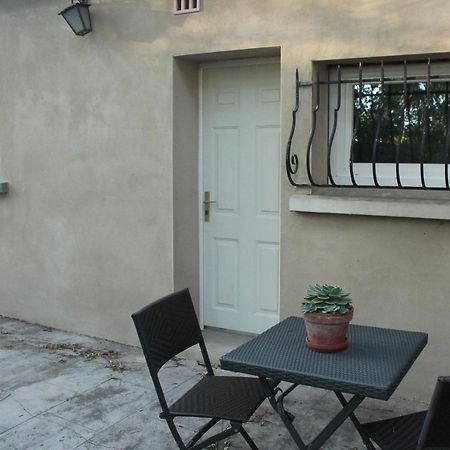 Chambre Privee Avec Parking Nîmes Dış mekan fotoğraf