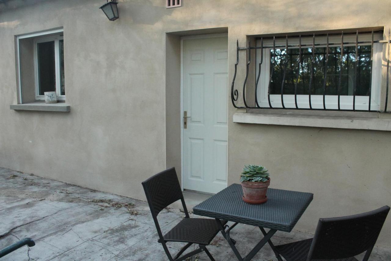 Chambre Privee Avec Parking Nîmes Dış mekan fotoğraf