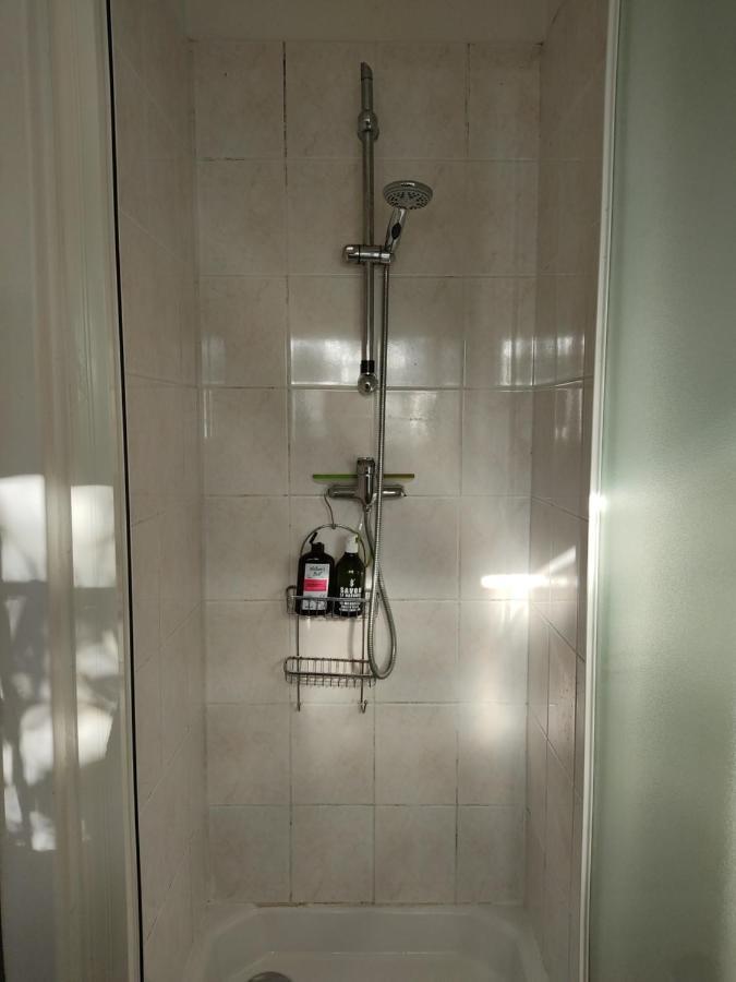 Chambre Privee Avec Parking Nîmes Dış mekan fotoğraf